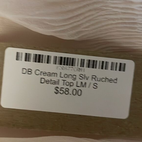 New Do + Be Cream Colored Long Sleeve Ruched Blouse - Picture 4 of 7